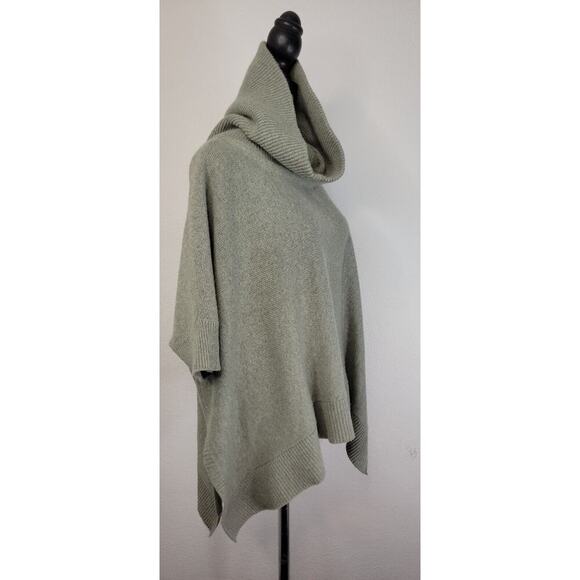 Theory Cashmere Pullover Knit Poncho Sweater Sz Medium Turtleneck Green - Picture 4 of 11
